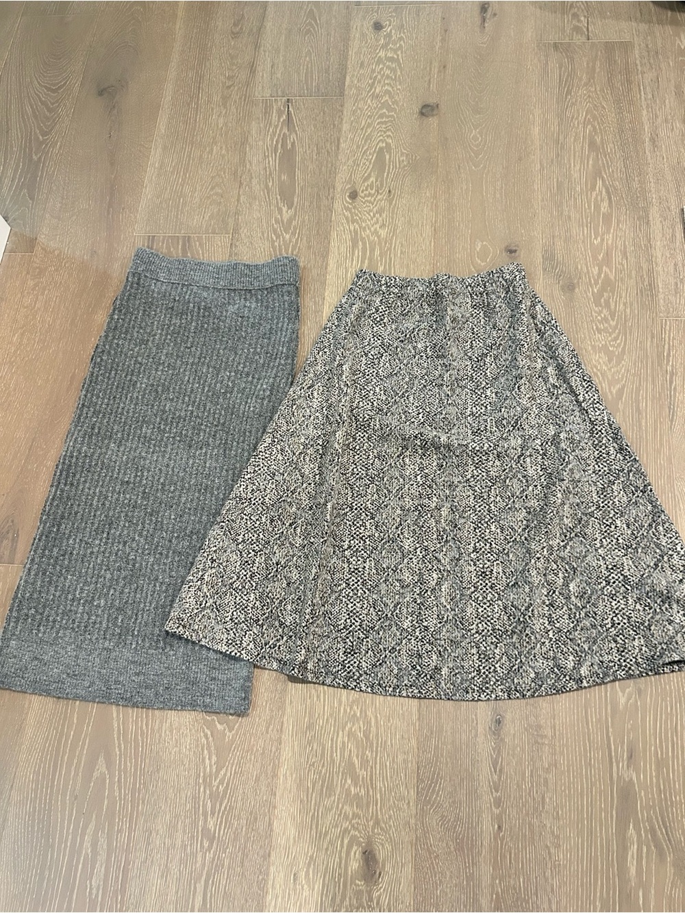 Bundle skirts size XS/S stretch sweater Zara